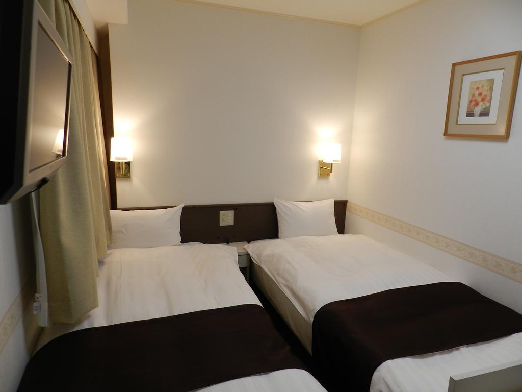 Check In Matsuyama Hotel Matsuyama  Kamer foto